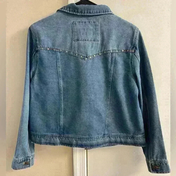 Frye denim‎ jacket gold studded button front medium wash Medium NWT - Picture 4 of 6